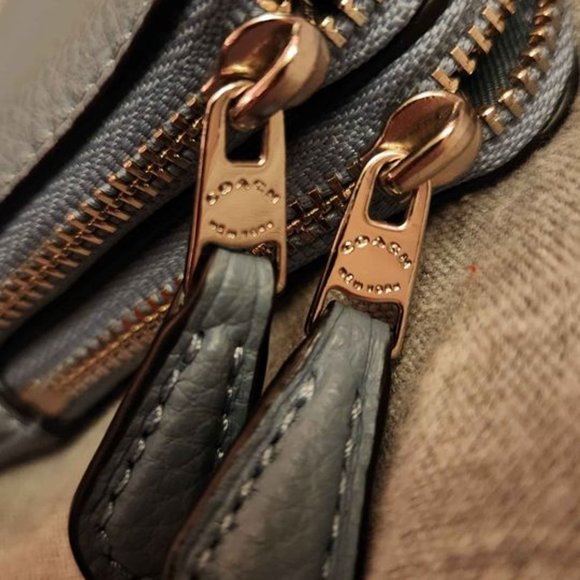 Coach F66505 Blue Wrislet Wallet - Picture 4 of 4